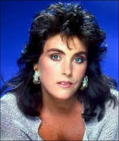 Cette chanson fut classée à la 13e place.
Qui a chanté "Self Control" ?