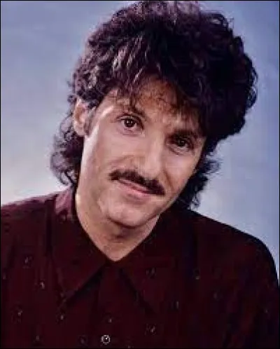 Cette chanson fut classée à la 2e place.
Quel chanteur interprète "Une autre histoire" ?