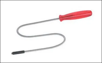 Cet outil est bien pratique pour récupérer une vis tombée. Il est muni d'un flexible terminé par un petit aimant. Quel est son nom ?