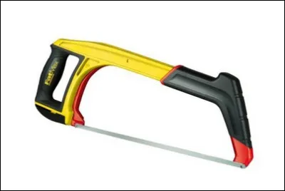 Pour découper des tubes en acier ou en plastique cet outil fera l'affaire. Quel est son nom ?