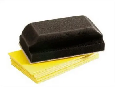 Pour enlever les petits défauts ou préparer une surface avant peinture voici...