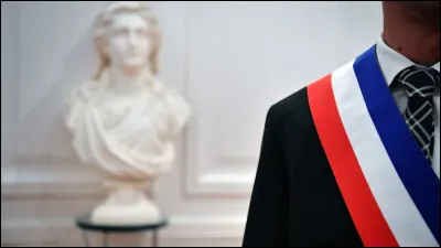 Complétez : Le ... de mon village est très sympathique.