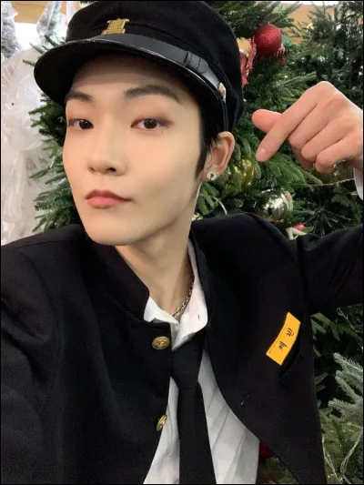 Qui est ce membre de The Boyz ?