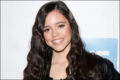 Le rôle principal revient à Jenna Ortega :