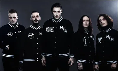 Mon premier est une exclamation.
Mon deuxième est en contradiction.
Mon troisième se mange en Asie.
Mon quatrième est une lettre peu courante du français.
Mon tout est une chanson de Motionless In White.