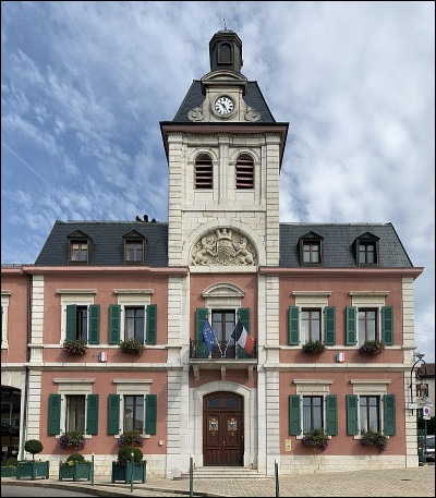 Région Auvergne-Rhône-Alpes : dans quel département est située la ville de Gex ?
