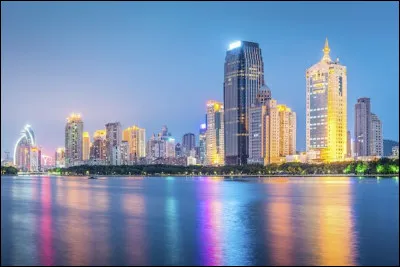 X - Xiamen est une ville des États-Unis.