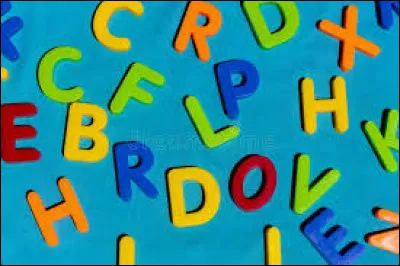 O - La onzième lettre de l'alphabet est une voyelle.