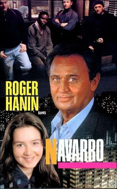 R - Emmanuelle Boidron, qui joue le rôle de la fille de Roger Hanin dans "Navarro", se prénomme Yvonne.