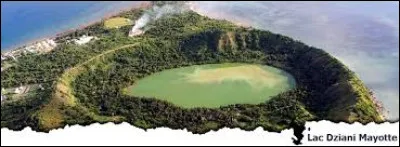 Que se cache sous le lac de Mayotte ?