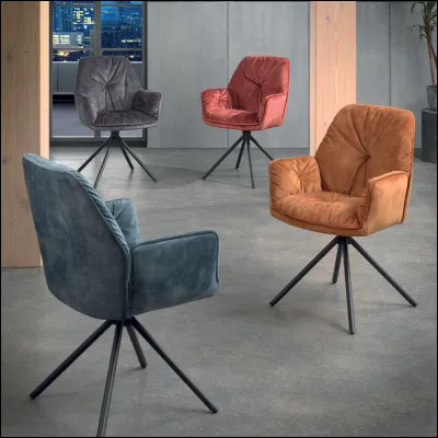 Qui tombe souvent des chaises ?