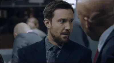 Vrai ou faux : Noah est en fait policier.