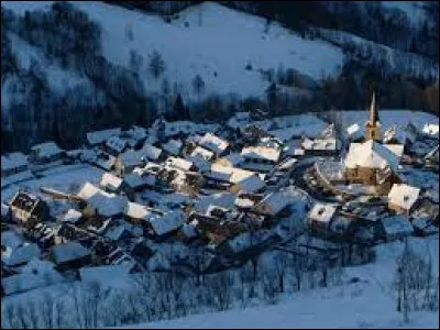 Village Bigourdan, dans le Pays d'Aure, Azet se situe dans l'ancienne région ...