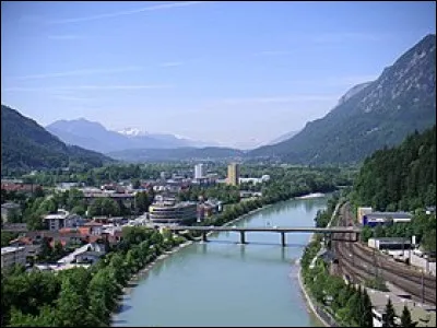 Où se jette l'Inn ?