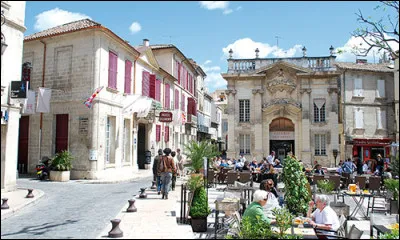 Transport : Quel est le nom du réseau de transports en commun du Grand Avignon ?