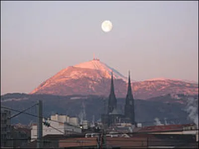 Géographie : Quel est le nom de la faille sur laquelle se trouve Clermont-Ferrand ?