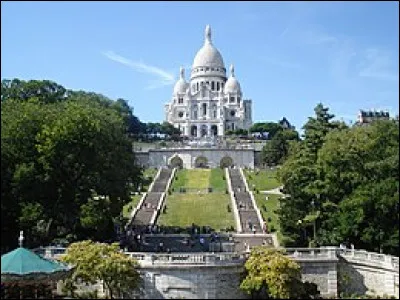 Quelle est l'altitude de la butte Montmartre ?