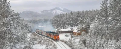 Ce train relie Moscou à Vladivostok :