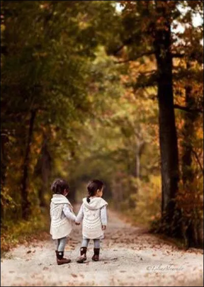 Qui chante "Enfants de tous pays" en 1963 ?