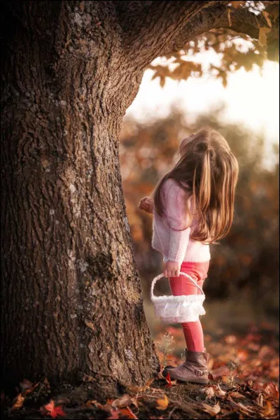 Quel film de Marcel Carné, sorti en 1945, réunit Arletty, Jean-Louis Barrault et Pierre Brasseur ?