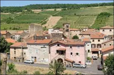 Je vous emmène maintenant à Boudes, village Puydômois situé en région ...