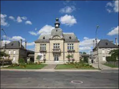 Quel est le nom des habitants de Saint-Pierre-des-Corps (Indre-et-Loire) ?