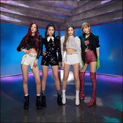 Pour finir, quelle est l'agence de Blackpink ?