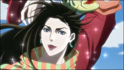 En quoi est faite l'écharpe de Lisa Lisa ?