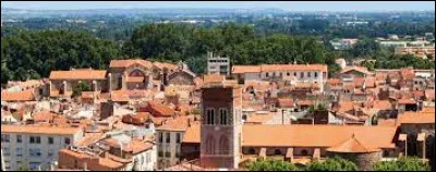 Insolite : Laquelle de ces informations concernant la ville de Perpignan est inexacte ?