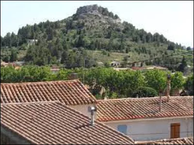 Je vous emmène en Occitanie, à Montséret. Village viticole inclus dans le parc naturel régional de la Narbonnaise en Méditerranée, dans les Corbières maritimes, il se situe dans le département ...