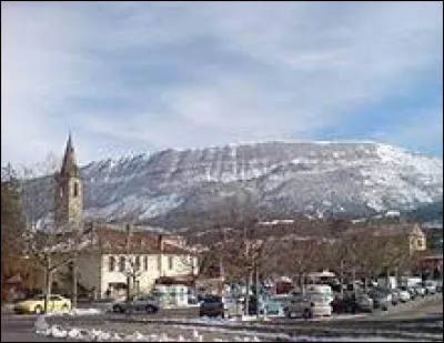 Comment appelle-t-on les habitants de Saint-André-les-Alpes (Alpes-de-Haute-Provence) ?