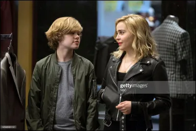 Quel âge a Sadie dans la saison 1 ?