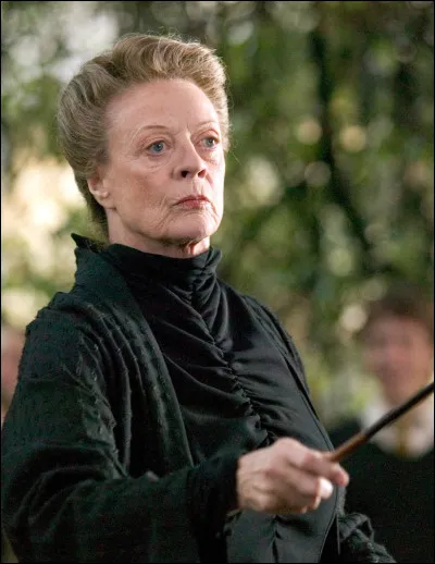Avec qui McGonagall se bat-elle dans le dernier tome de "Harry Potter" ?