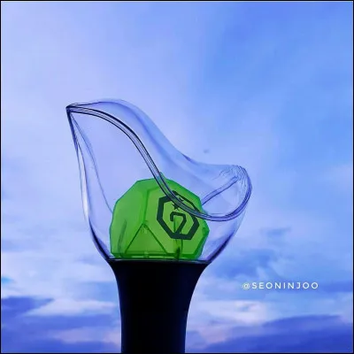 À qui appartient ce lightstick ?