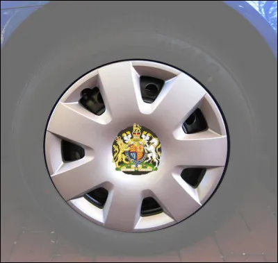 Question "grand-mère", si il y en a une qui s'y connaissait, c'est bien "Mummy", reine et 8 fois grand-mère de son état ! Mais de qui parle-t-on, au juste ?