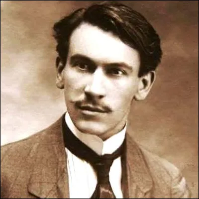 Quel roman se déroulant dans les villages de Longeverne et Velrans, en Franche-Comté, est sous-titré "Roman de ma douzième année" ?