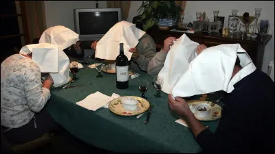 Sous quel autre nom est aussi connue la bennarie ?