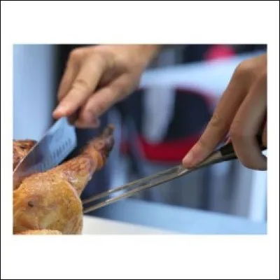 En cuisine, le diapason est un couteau servant à découper la viande.