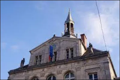 Village de Bourgogne-Franche-Comté, dans l'arrondissement de Montbard, Recey-sur-Ource se situe dans le département ...
