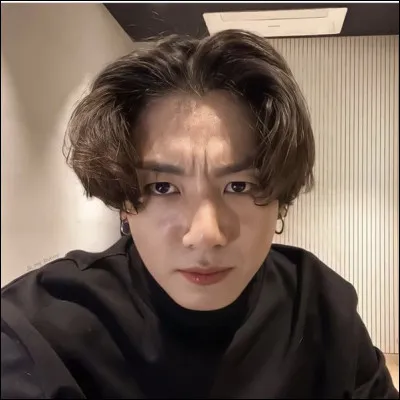 Qui a dit : �Jungkooks english is so cute aaah� ?