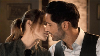 Dans la saison 1, que souhaite faire Lucifer avec Chloé ?