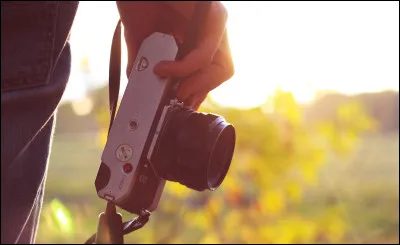 Lorsque tu prends une photo de groupe, quelle personne es-tu ?