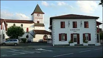 Village du pays Basque, dans l'arrondissement de Bayonne, Gabat se situe dans le département ...