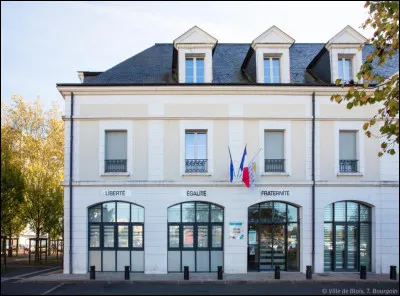 À l'école, il serait celui qui...