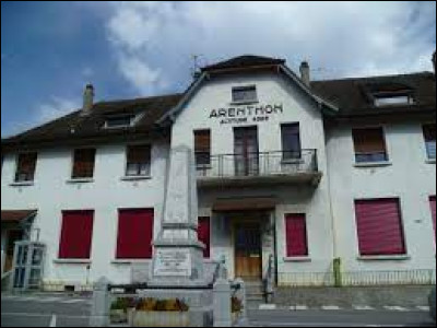Notre balade dominicale commence en Auvergne-Rhône-Alpes, à Arenthon. Commune de l'arrondissement de Bonneville, incluse dans l'agglomération du Grand Genève, elle se situe dans le département ...