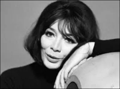 Cette grande chanteuse (et actrice) française partage son nom avec... ?