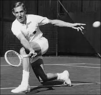 Ce grand champion de tennis américain partage son nom avec... ?