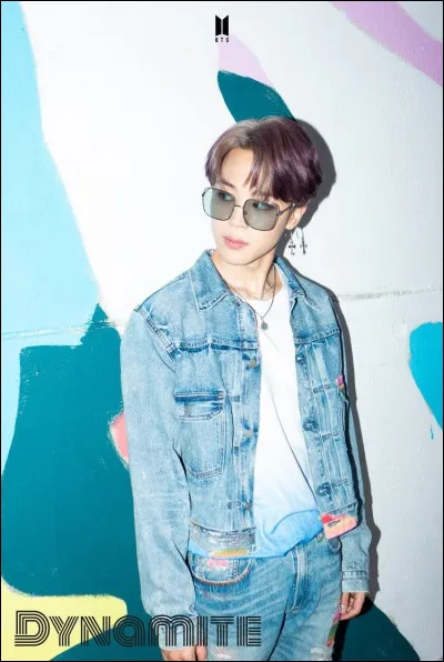 Ses couleurs préférées sont le :