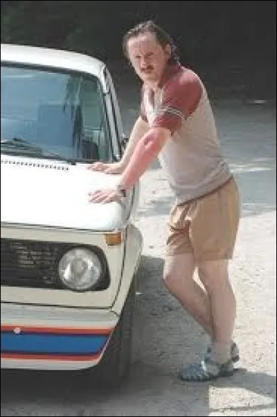 Quel est cet acteur belge né en 1969 près de Liège ? Il joue dans la série "Baron noir".