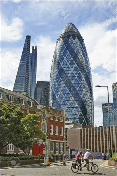 Dans quelle ville se trouve ce bâtiment ?